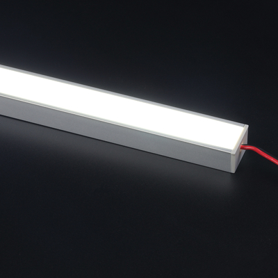台所の照明のための銀によって陽極酸化される表面によって取付けられる LED のプロフィール PC の拡散器
